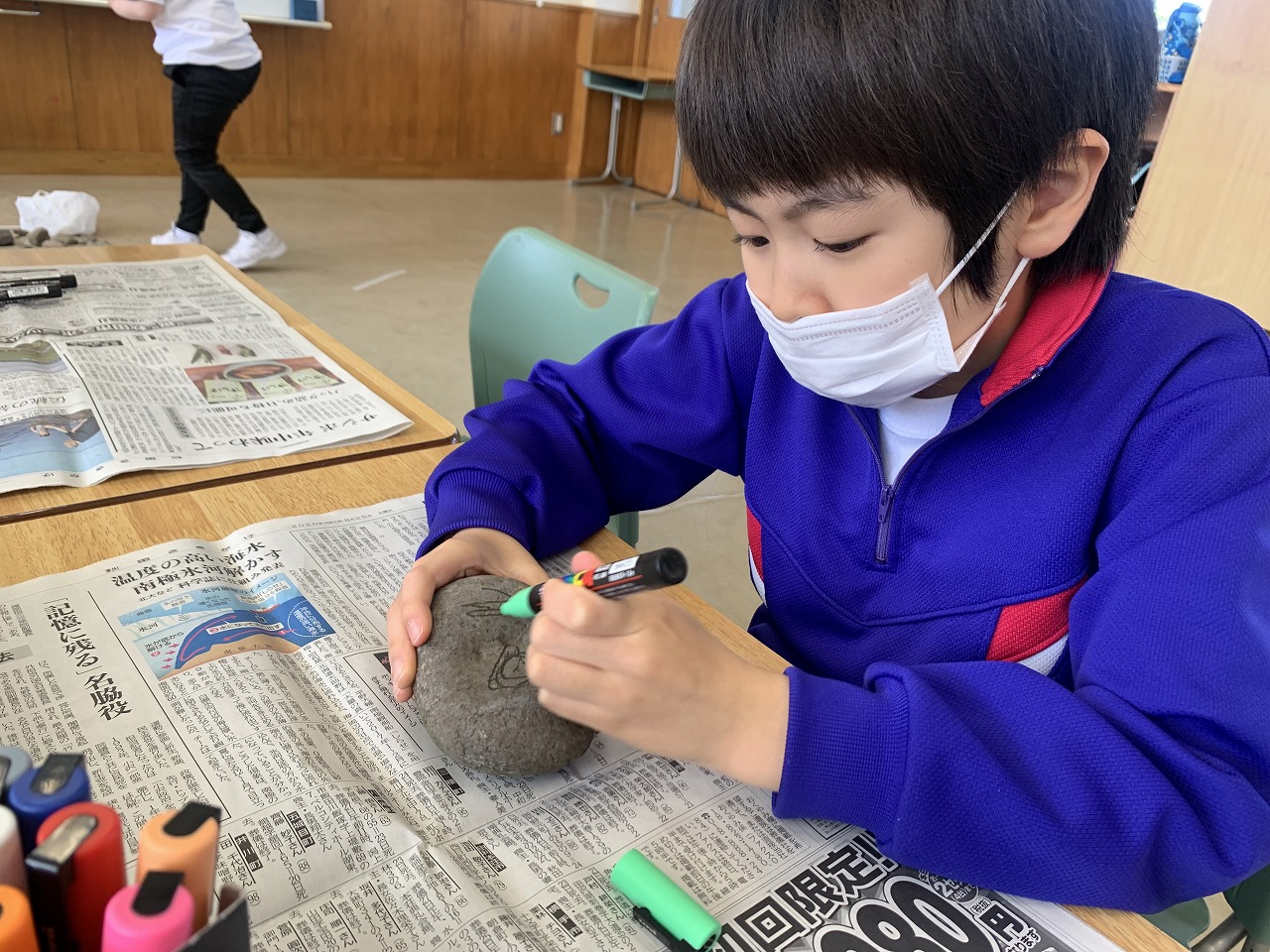 スライダー画像：小学部の活動の様子